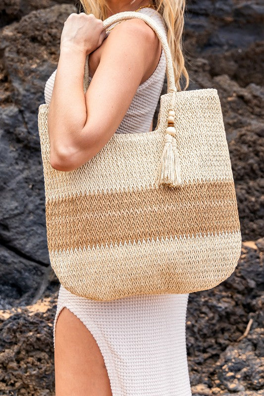 Valeria Two-Tone Straw Tote | URBAN ECHO SHOP