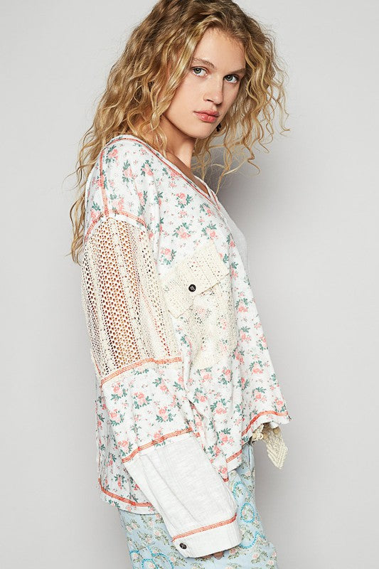 POL Floral Crochet Patch V-Neck Top in Off White | URBAN ECHO SHOP