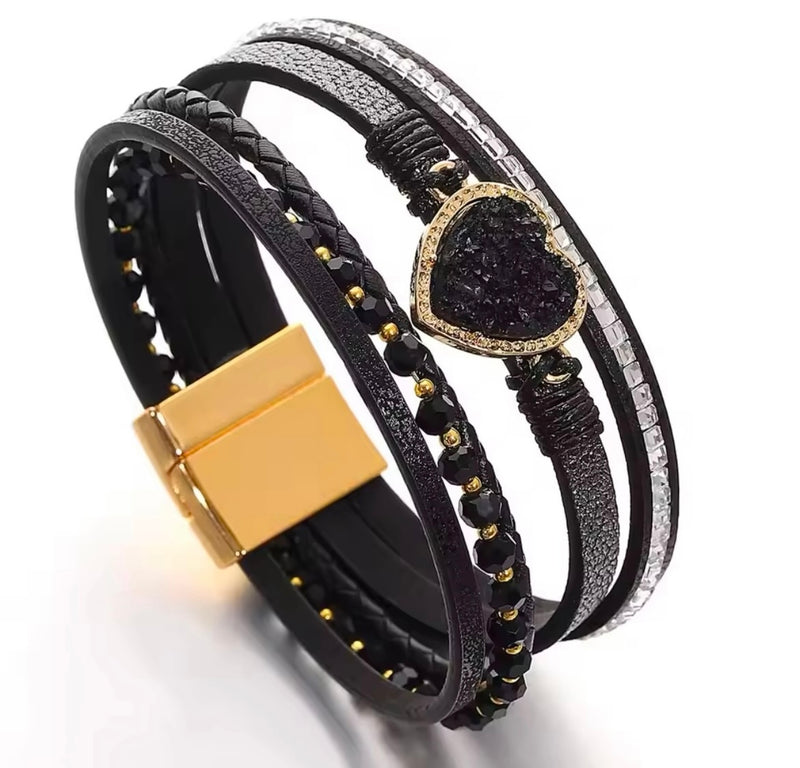 Black Heart Leather Clasp Bracelet | URBAN ECHO SHOP