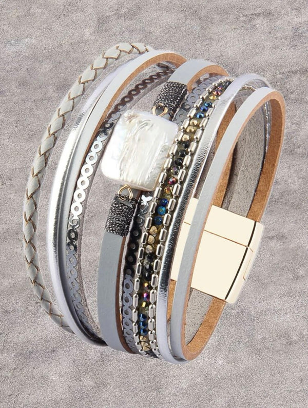 Pearly Shell Bracelet | URBAN ECHO SHOP