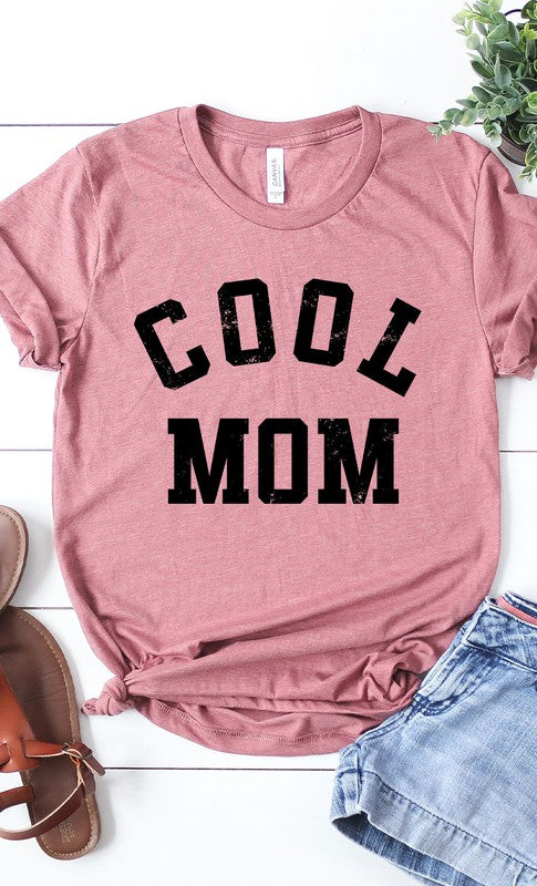 Retro Cool Mom Graphic Tee