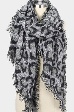 Manhattan Leopard Blanket Scarf Gray | URBAN ECHO SHOP