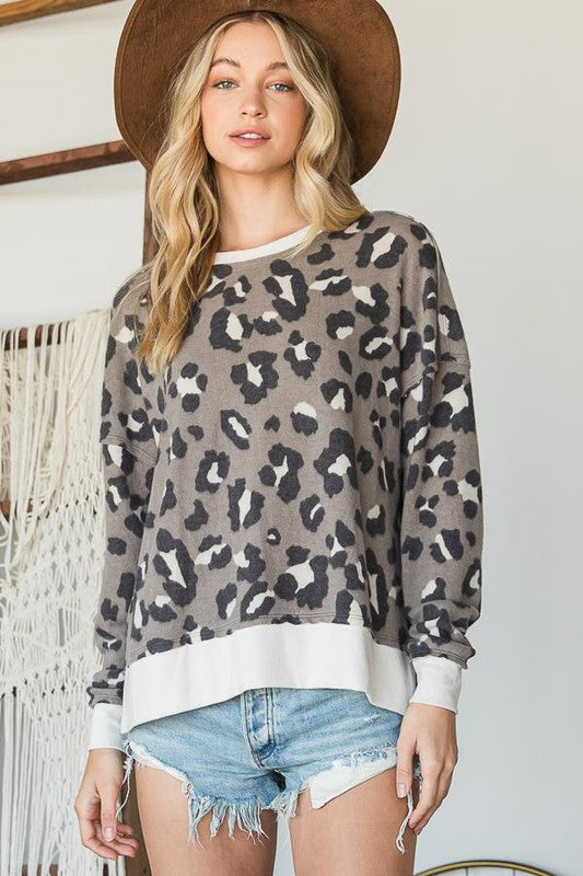 Graylee Fawn Leopard Slit Top | URBAN ECHO SHOP