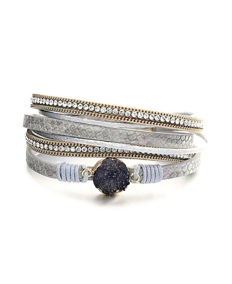 Deja Vu Stone Clasp Bracelet | URBAN ECHO SHOP