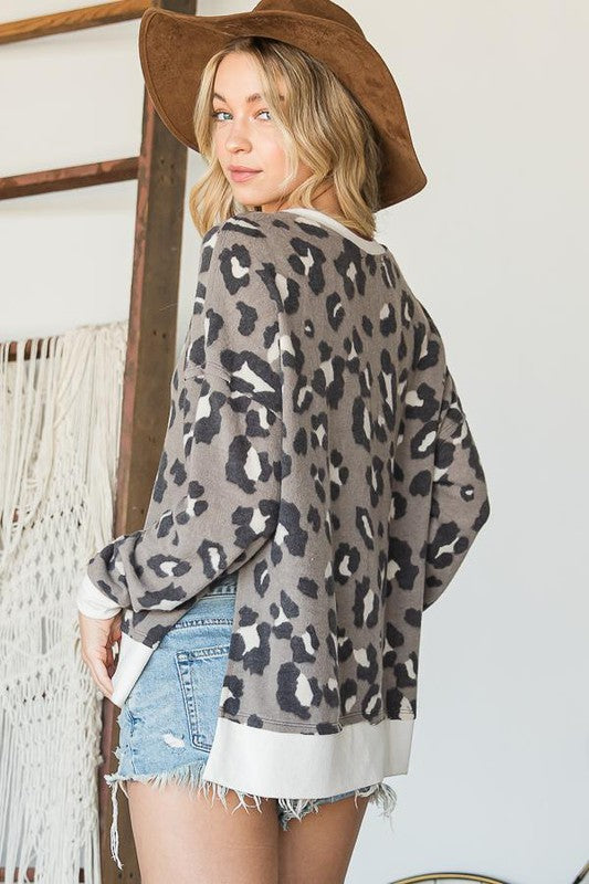 Graylee Fawn Leopard Slit Top | URBAN ECHO SHOP